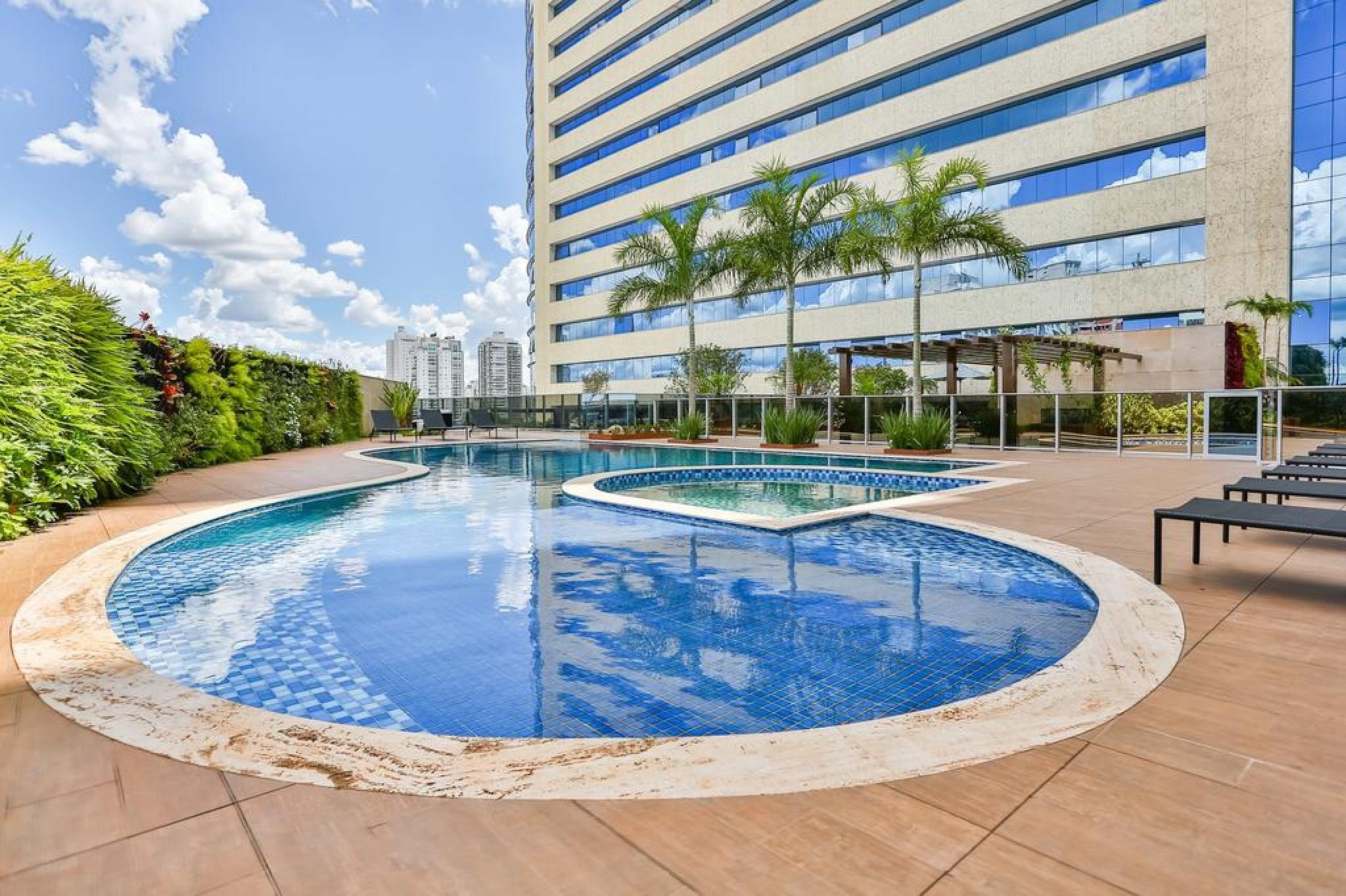 Transamerica Collection Goiânia Exteriör bild Swimming pool